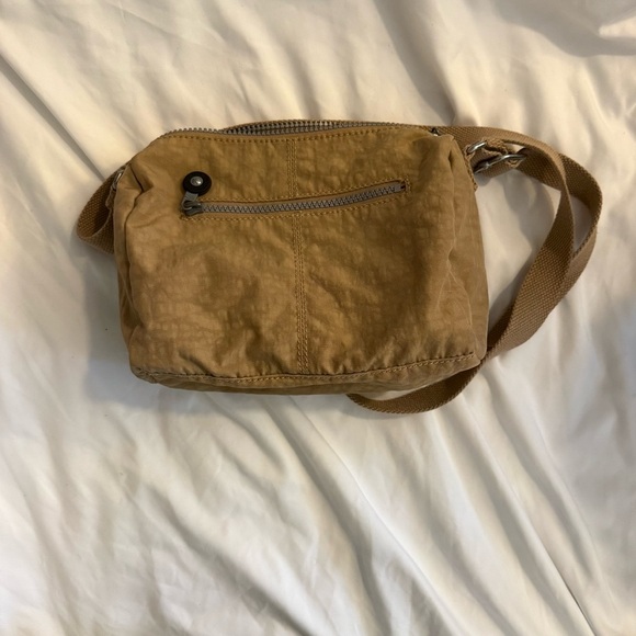 EUC Kipling Shoulder Bag - Picture 9 of 9